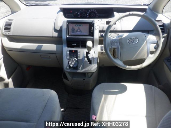 Used 2009 AT toyota noah ZRR70G Image[20]