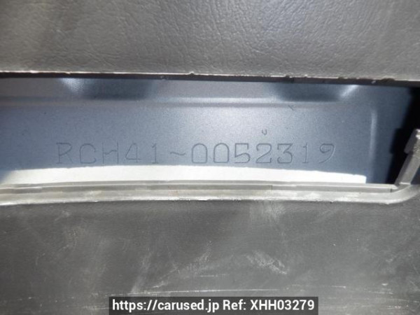 Used 2002 AT toyota regius-wagon RCH41W Image[12]