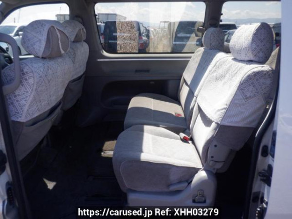 Used 2002 AT toyota regius-wagon RCH41W Image[16]