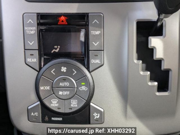 Used 2007 AT toyota noah ZRR70G Image[26]