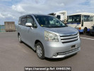 Toyota Noah ZRR70G