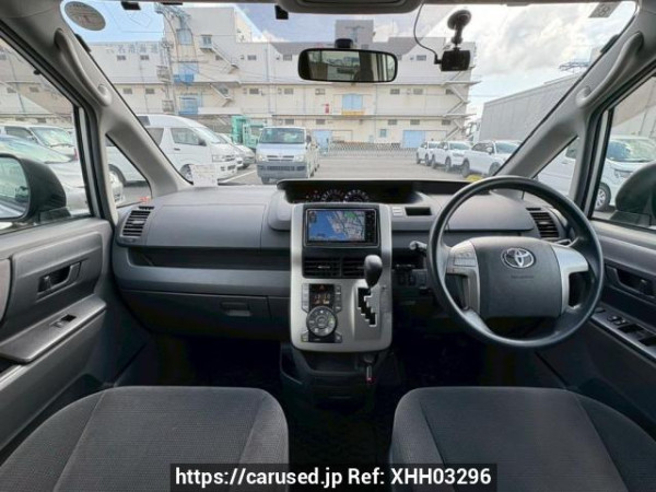 Used 2009 AT toyota noah ZRR70G Image[19]