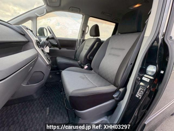 Used 2008 AT toyota noah ZRR70G Image[14]