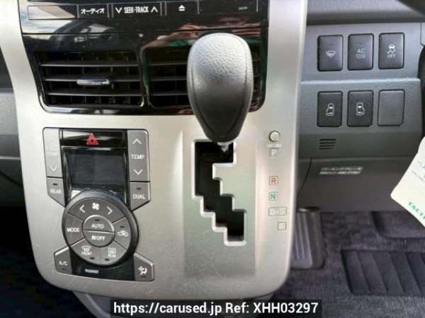 Used 2008 AT toyota noah ZRR70G Image[28]