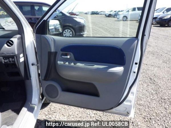 Used 2004 AT toyota sienta NCP81G Image[18]
