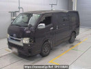 Toyota Hiace Van TRH200V