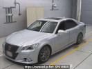 Toyota Crown GRS214