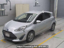 Toyota Aqua NHP10