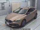 Volvo V40 MB5204T