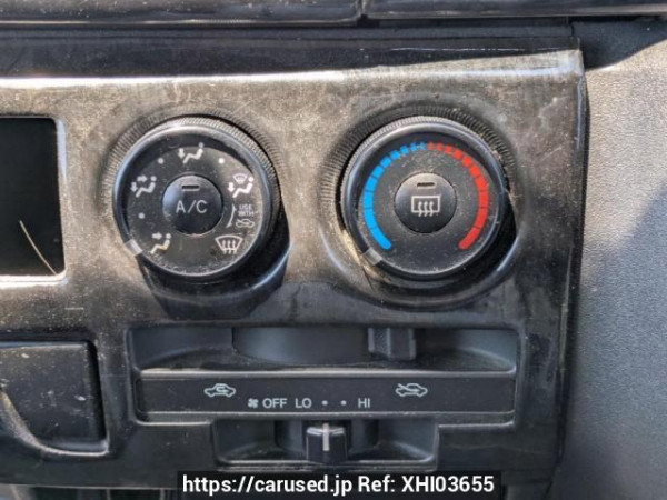 Used 2005 AT toyota regiusace-van KDH205V Image[23]