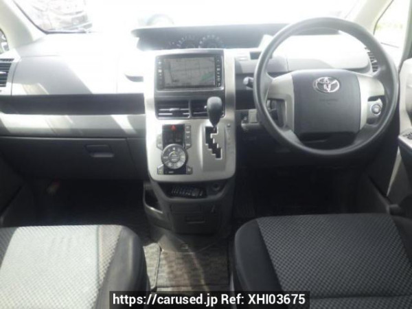 Used 2008 AT toyota noah ZRR70W Image[16]