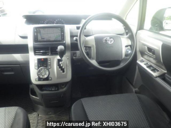 Used 2008 AT toyota noah ZRR70W Image[18]