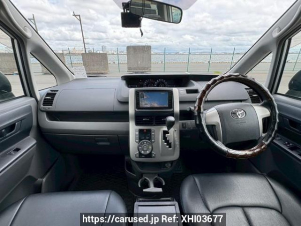 Used 2009 AT toyota noah ZRR70G Image[19]