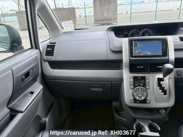Used 2009 AT toyota noah ZRR70G Image[20]