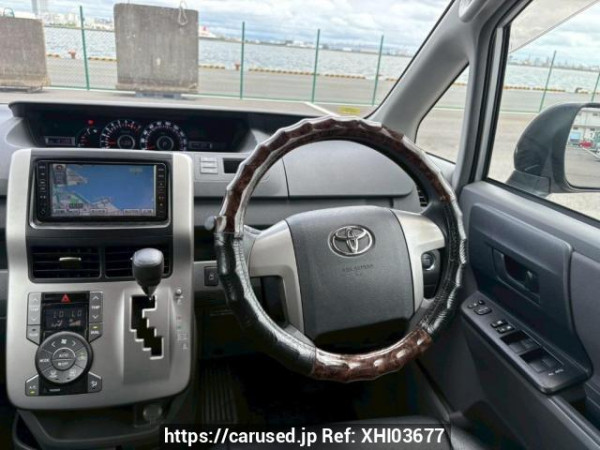 Used 2009 AT toyota noah ZRR70G Image[21]