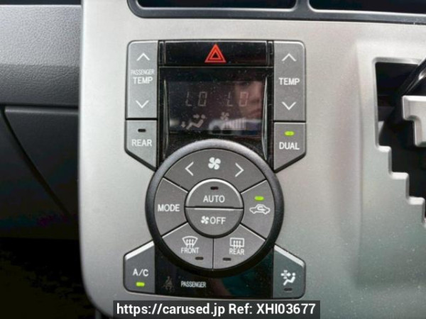 Used 2009 AT toyota noah ZRR70G Image[27]