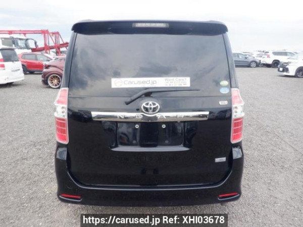 Used 2007 AT toyota noah ZRR70W Image[5]