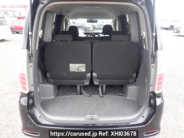Used 2007 AT toyota noah ZRR70W Image[8]