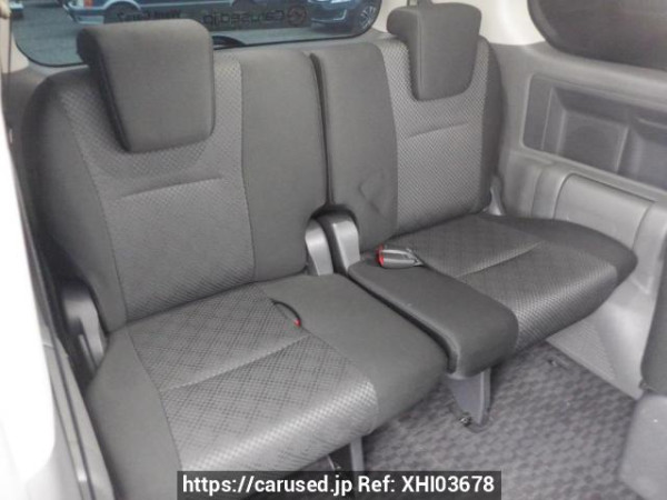 Used 2007 AT toyota noah ZRR70W Image[18]
