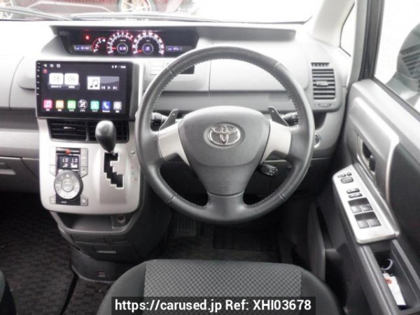 Used 2007 AT toyota noah ZRR70W Image[22]