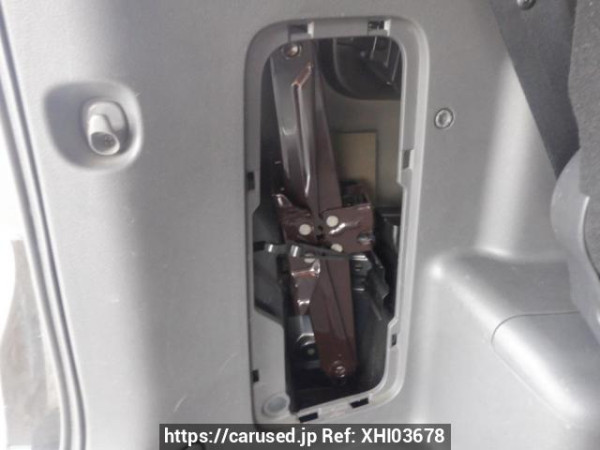 Used 2007 AT toyota noah ZRR70W Image[44]
