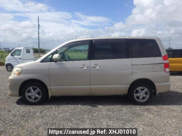 Used 2004 AT toyota noah AZR65G Image[3]