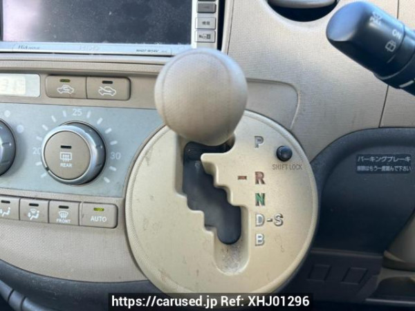Used 2004 AT toyota sienta NCP81G Image[25]