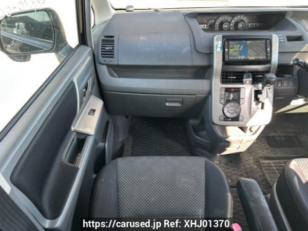 Used 2008 AT toyota noah ZRR70W Image[19]