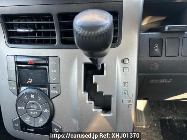 Used 2008 AT toyota noah ZRR70W Image[27]