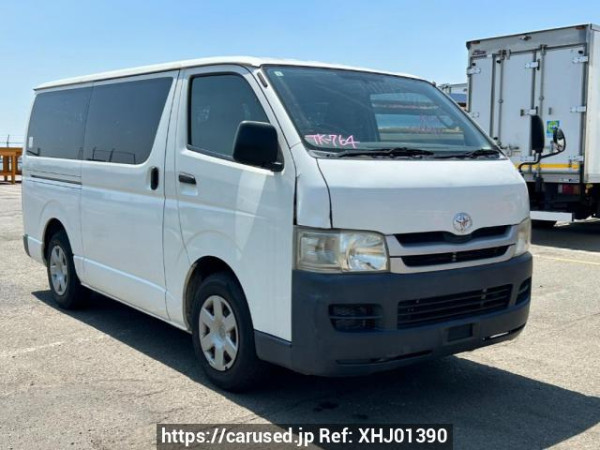 Used 2010 AT toyota regiusace-van KDH201V Image[0]