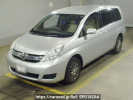 Toyota Isis ZGM15G