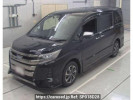 Toyota Noah ZRR80W