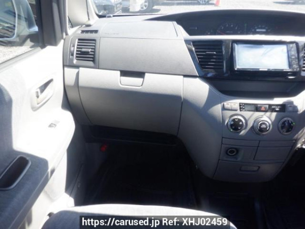 Used 2004 AT toyota noah AZR60G Image[21]