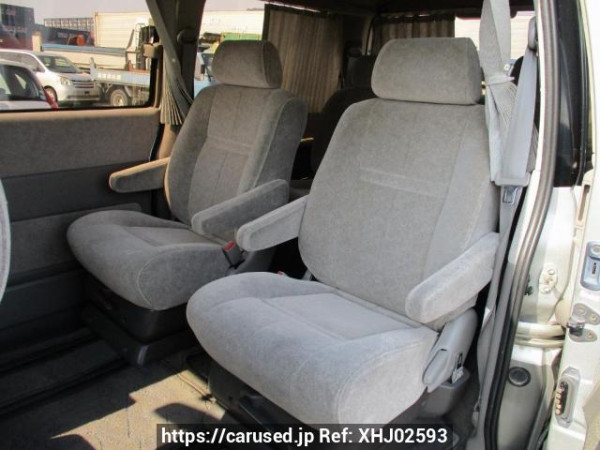 Used 2000 AT toyota regius-wagon RCH41W Image[20]