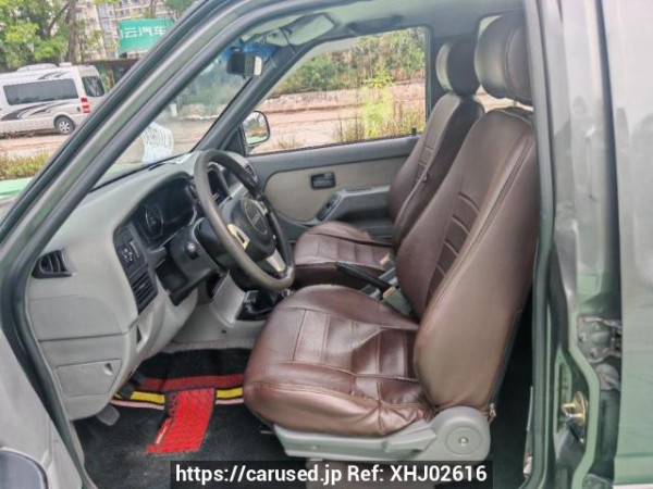 Used 2015 MT isuzu pickup - Image[10]