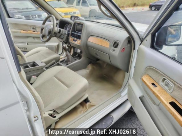 Used 2009 MT nissan paladin - Image[8]