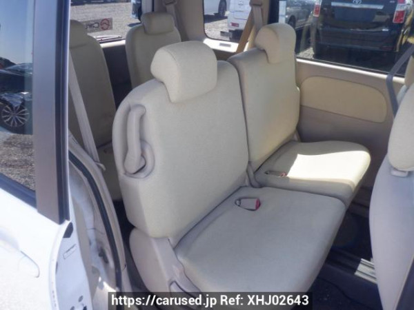 Used 2003 AT toyota sienta NCP81G Image[13]