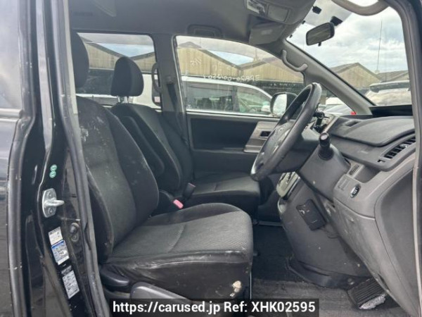 Used 2007 AT toyota noah ZRR70W Image[13]