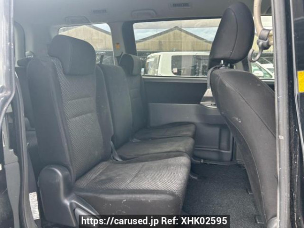 Used 2007 AT toyota noah ZRR70W Image[15]