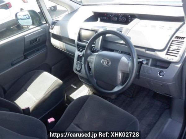 Used 2009 AT toyota noah ZRR70G Image[12]