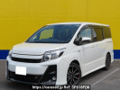 Toyota Noah ZRR80W