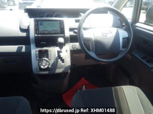 Used 2008 AT toyota noah ZRR70G Image[18]