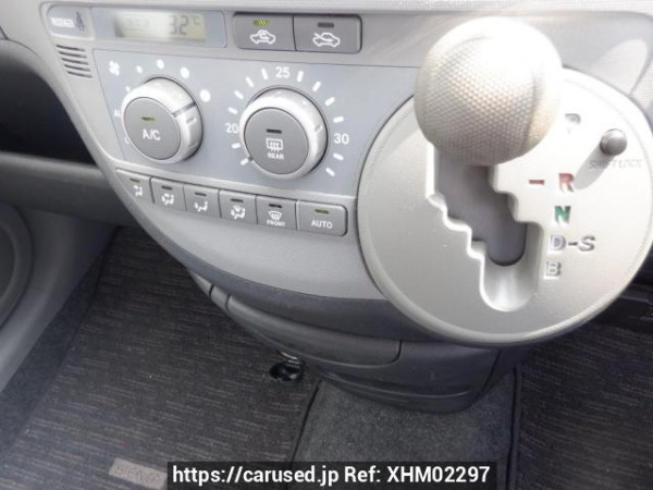 Used 2005 AT toyota sienta NCP81G Image[28]