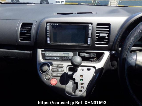 Used 2004 AT toyota wish ZNE10G Image[23]