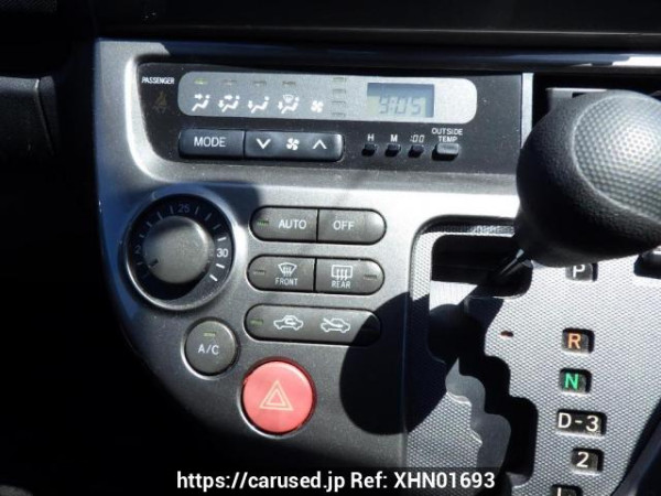 Used 2004 AT toyota wish ZNE10G Image[25]