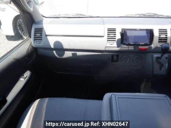 Used 2004 AT toyota regiusace-van KDH200V Image[20]