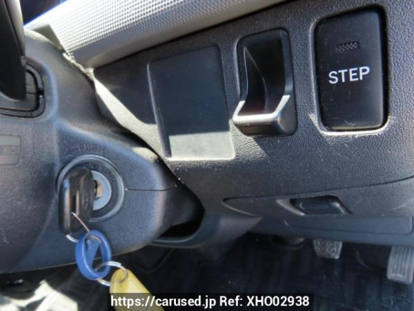 Used 2005 AT toyota hiace-van KDH205K Image[27]