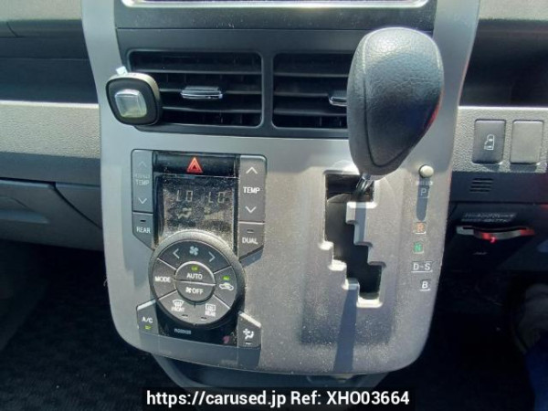 Used 2008 AT toyota noah ZRR70W Image[28]