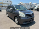 Toyota Noah ZRR70G