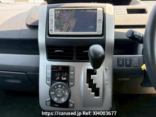 Used 2009 AT toyota noah ZRR70G Image[23]